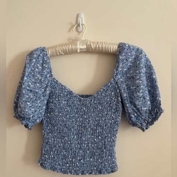 💙🦋Blue Abercrombie and Fitch Floral Set🦋💙 - Picture 2 of 5